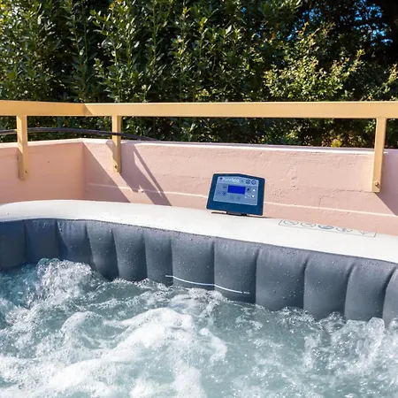 - Jacuzzi E Vistalago * Lesa
